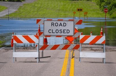 road-closed-stop-sign-florida-260nw-2500206247.jpg