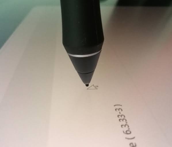 Wacom Cintiq 24 Pro Parralax.jpeg